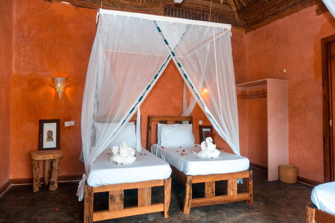Zanzibar Kusini Beach Bungalows Hotel Кизимкази Экстерьер фото
