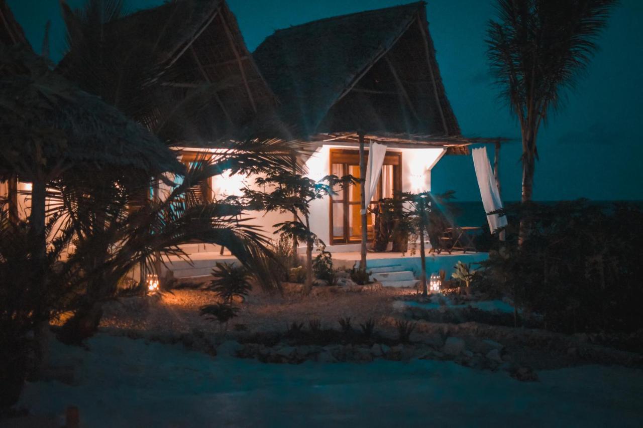 Zanzibar Kusini Beach Bungalows Hotel Кизимкази Экстерьер фото