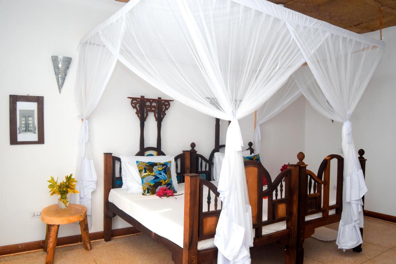 Zanzibar Kusini Beach Bungalows Hotel Кизимкази Экстерьер фото