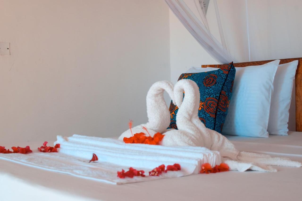 Zanzibar Kusini Beach Bungalows Hotel Кизимкази Экстерьер фото