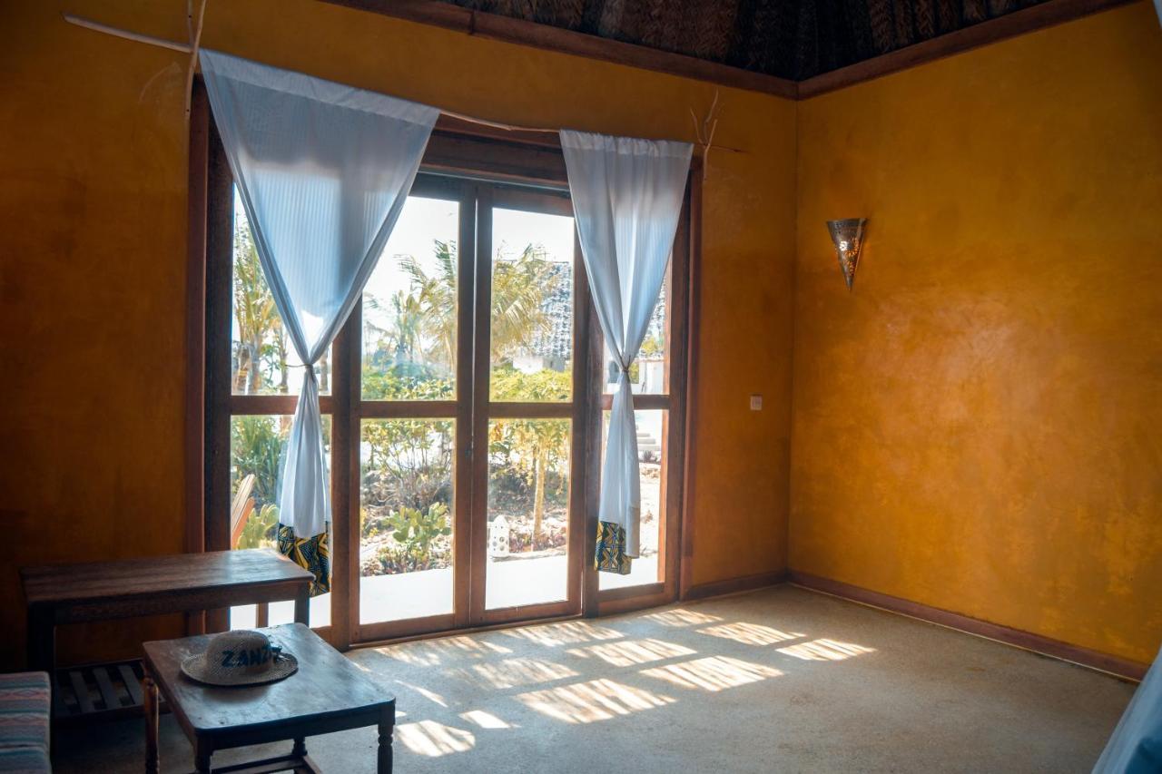 Zanzibar Kusini Beach Bungalows Hotel Кизимкази Экстерьер фото