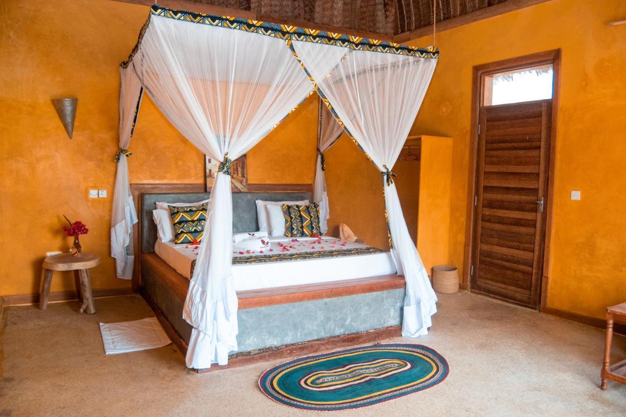 Zanzibar Kusini Beach Bungalows Hotel Кизимкази Экстерьер фото